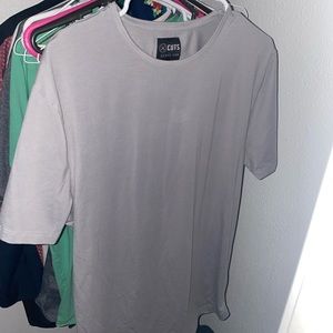 Cuts Curve-Hem Men’s Shirt